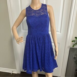 Jessica Simpson | blue lace dress